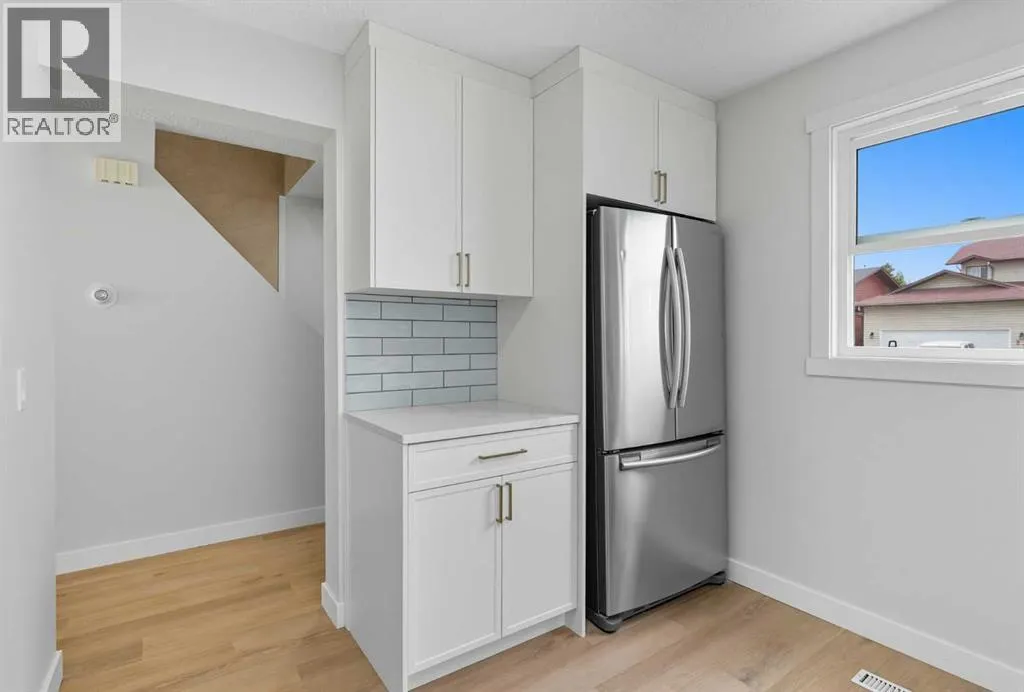 24 Castlebrook Rise NE