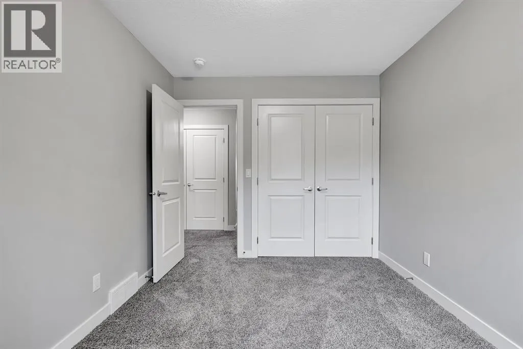 123 Crestbrook Way SW