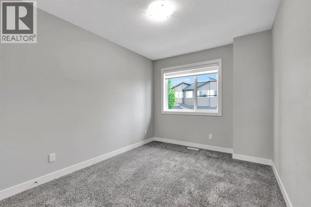 123 Crestbrook Way SW