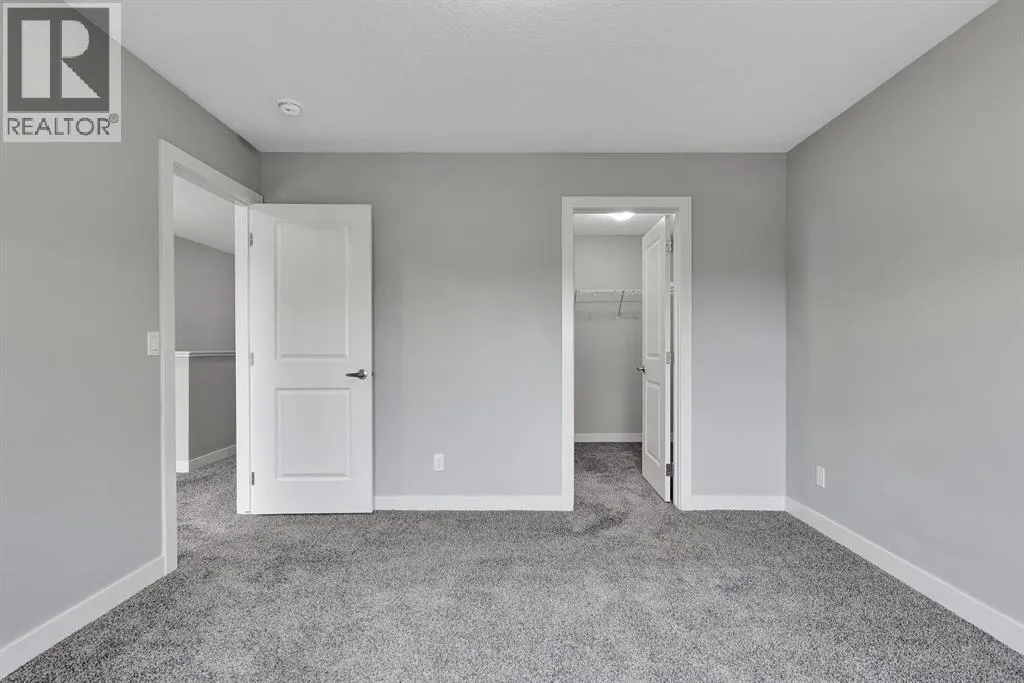 123 Crestbrook Way SW