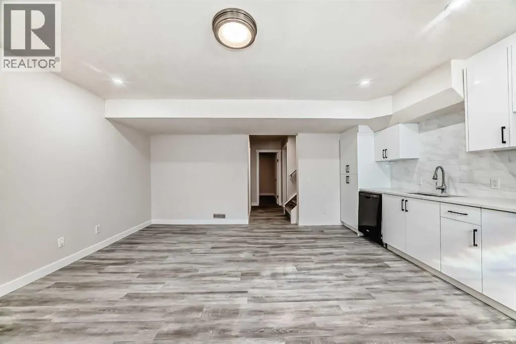 96 Douglas Ridge Close SE