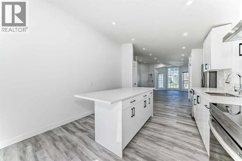 96 Douglas Ridge Close SE