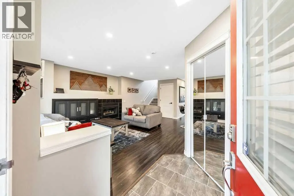 301 tuscany Drive NW