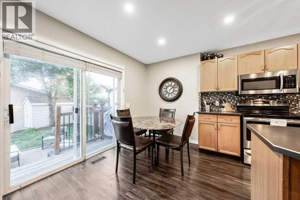 301 tuscany Drive NW