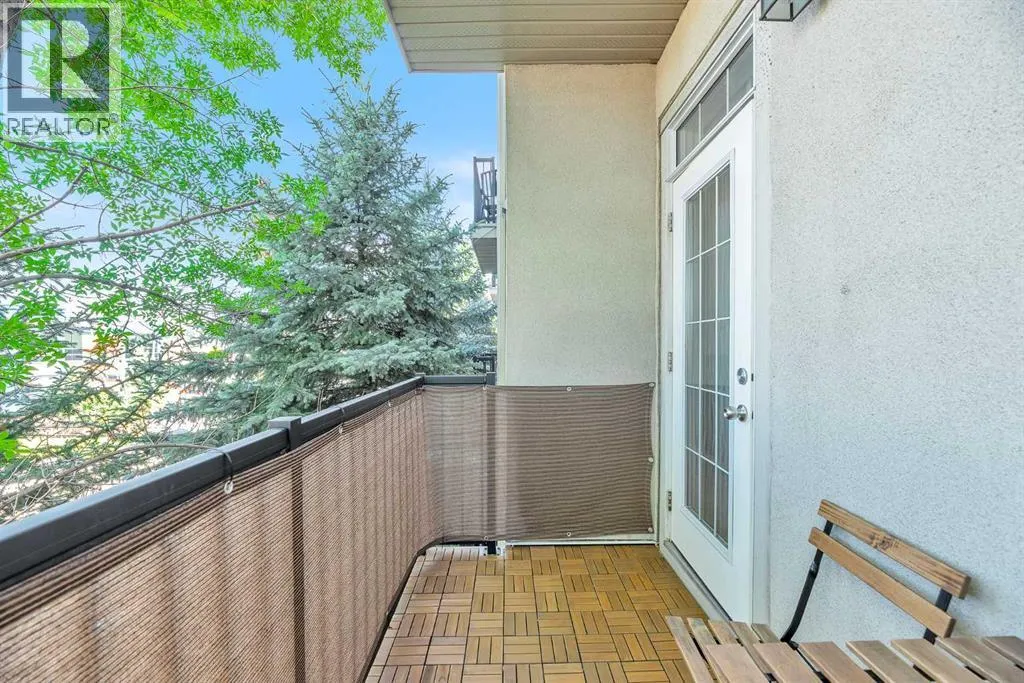 220, 15304 Bannister Road SE