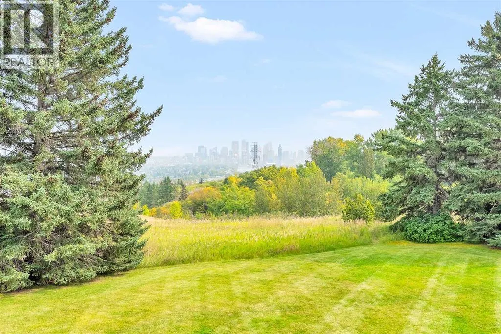 102, 516 Cedar Crescent SW