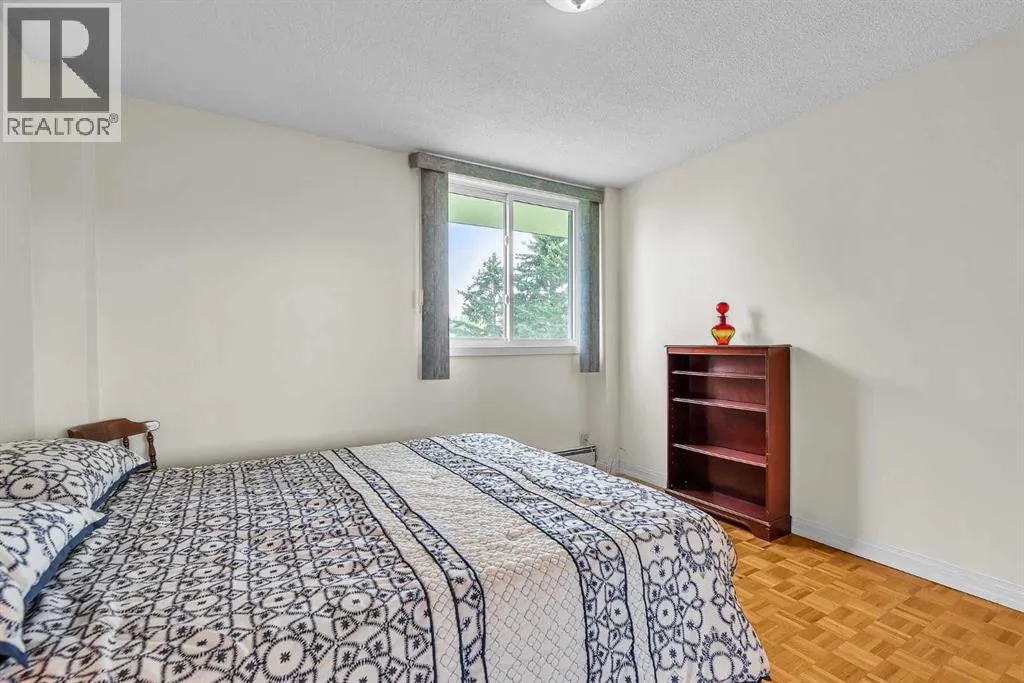 102, 516 Cedar Crescent SW