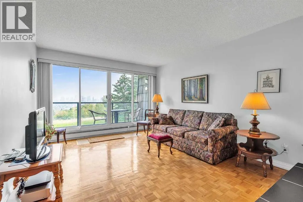 102, 516 Cedar Crescent SW