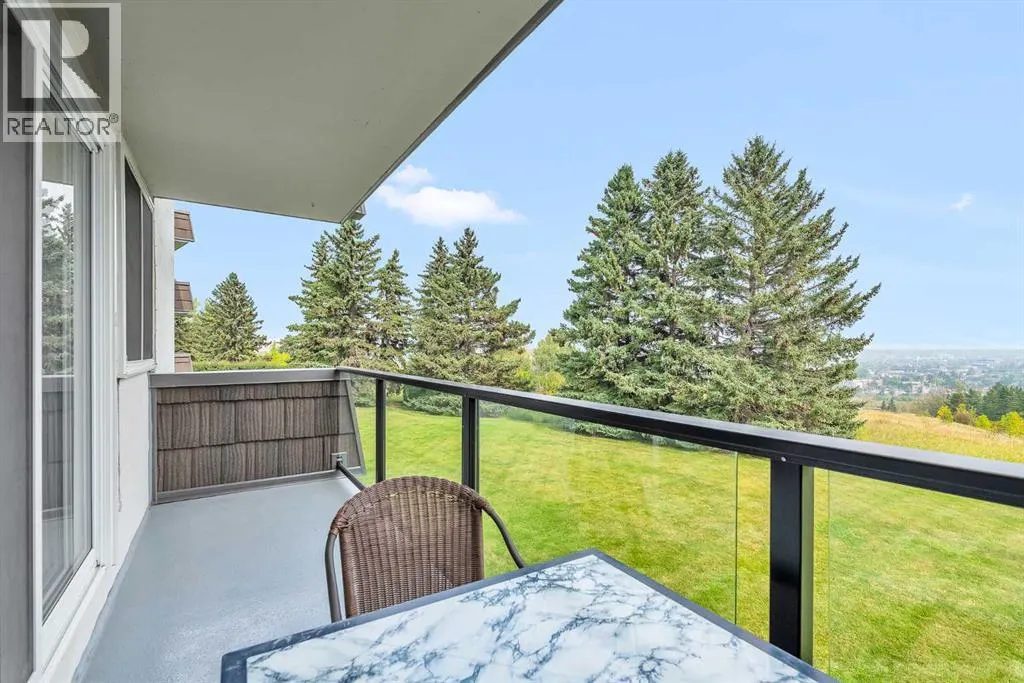 102, 516 Cedar Crescent SW