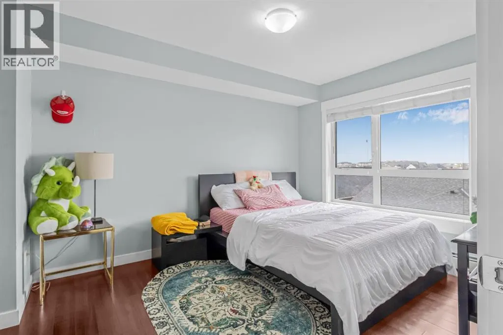 5404, 302 Skyview Ranch Drive NE
