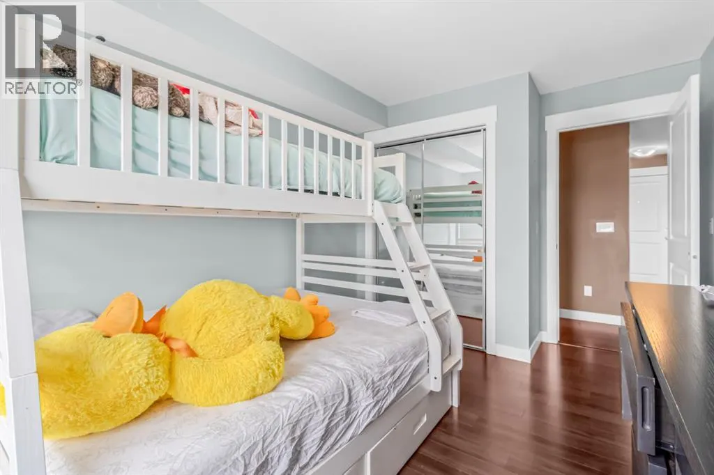5404, 302 Skyview Ranch Drive NE