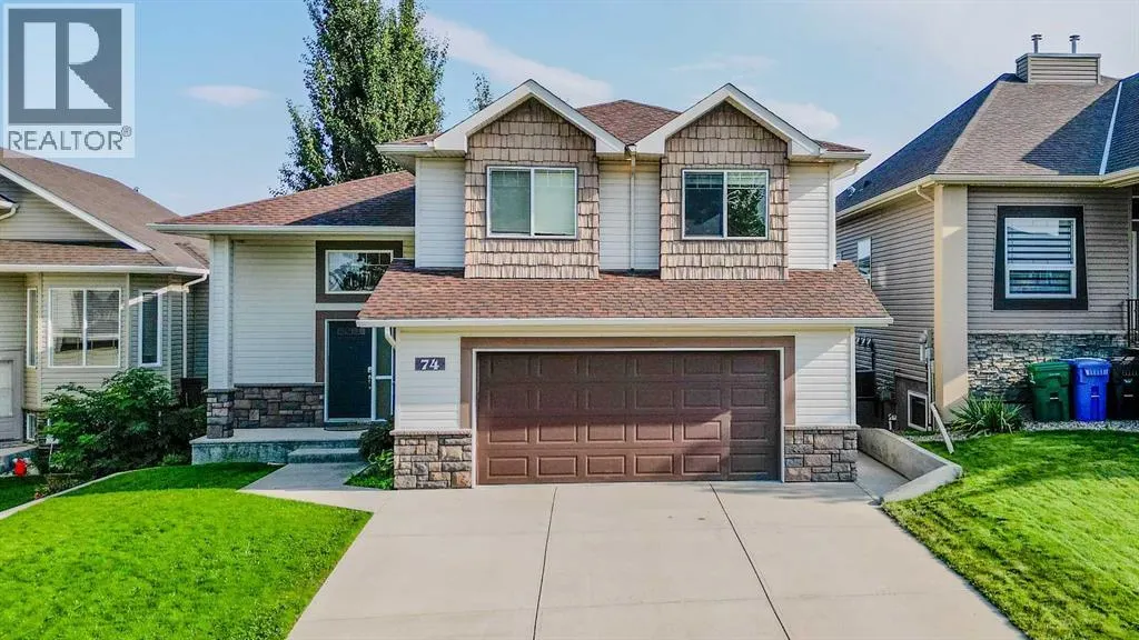 74 Rivermont Crescent W