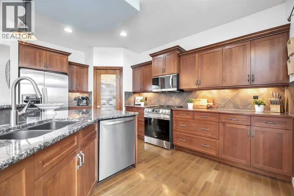 39 Crestridge Way SW