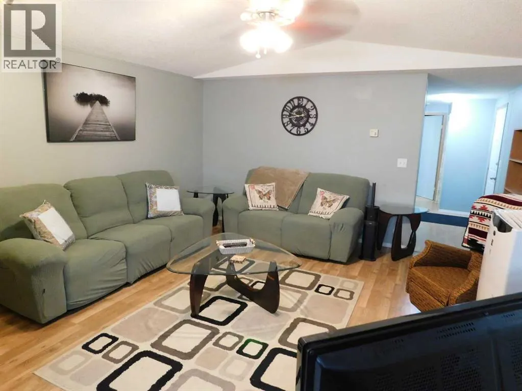 19 Meadow Lake Gate