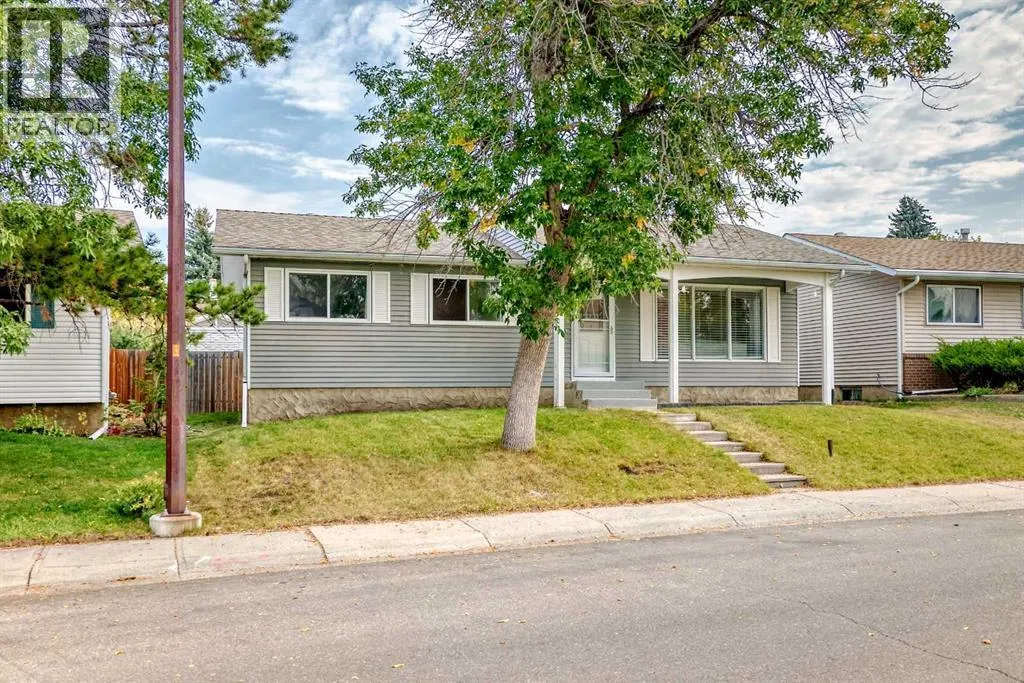 424 Rundlehill Way NE