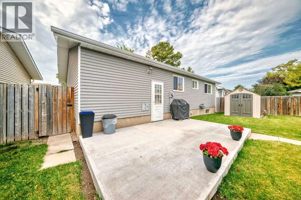 424 Rundlehill Way NE