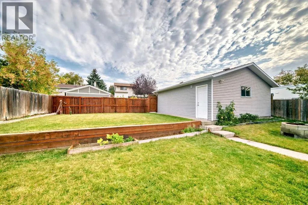 424 Rundlehill Way NE