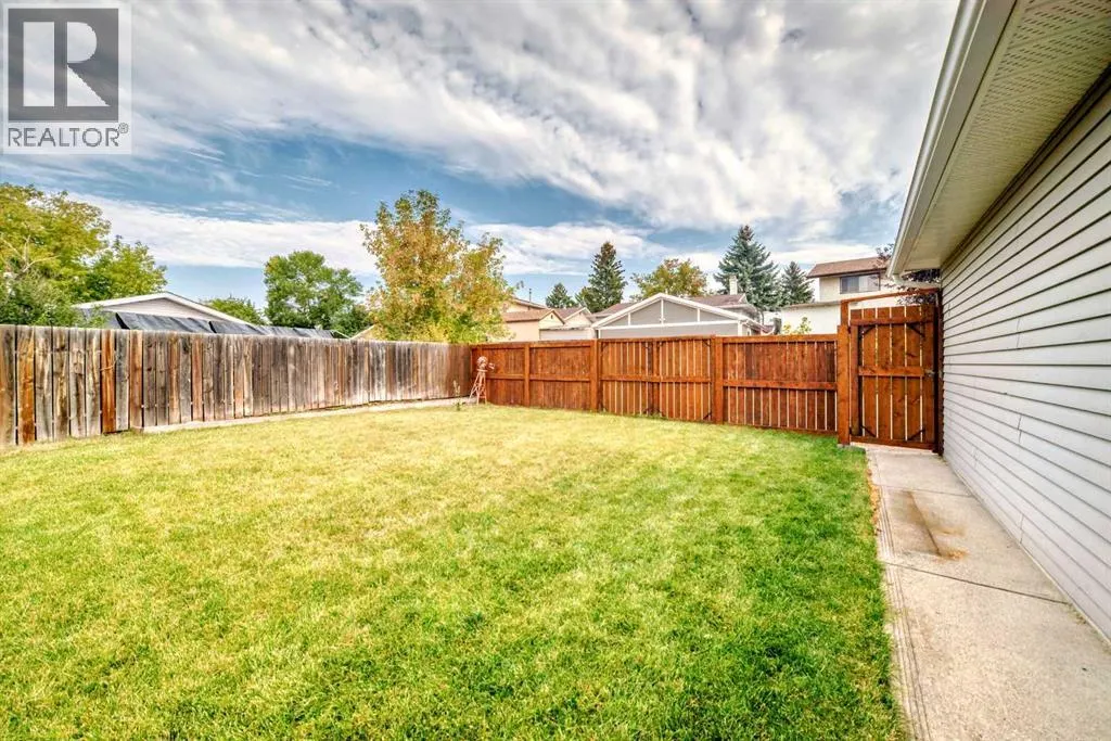 424 Rundlehill Way NE