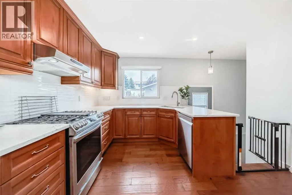 424 Rundlehill Way NE