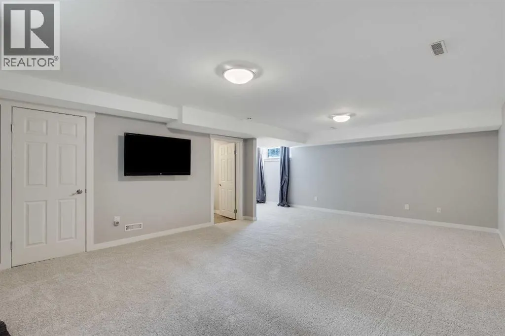 201 Crystalridge Rise