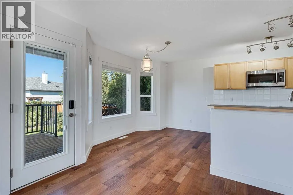 201 Crystalridge Rise