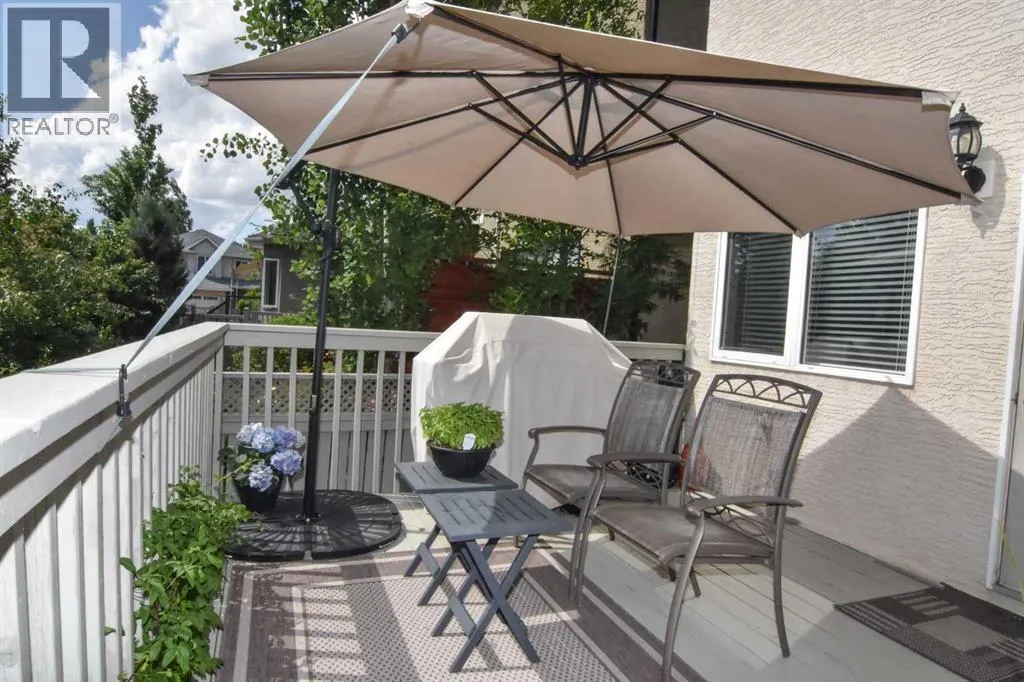 148 Scenic View Close NW