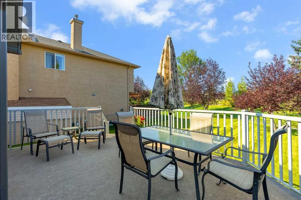162 Harvest Grove Close NE