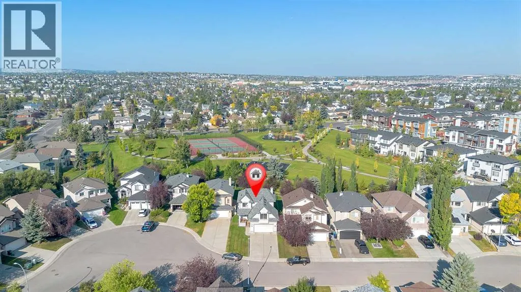 162 Harvest Grove Close NE