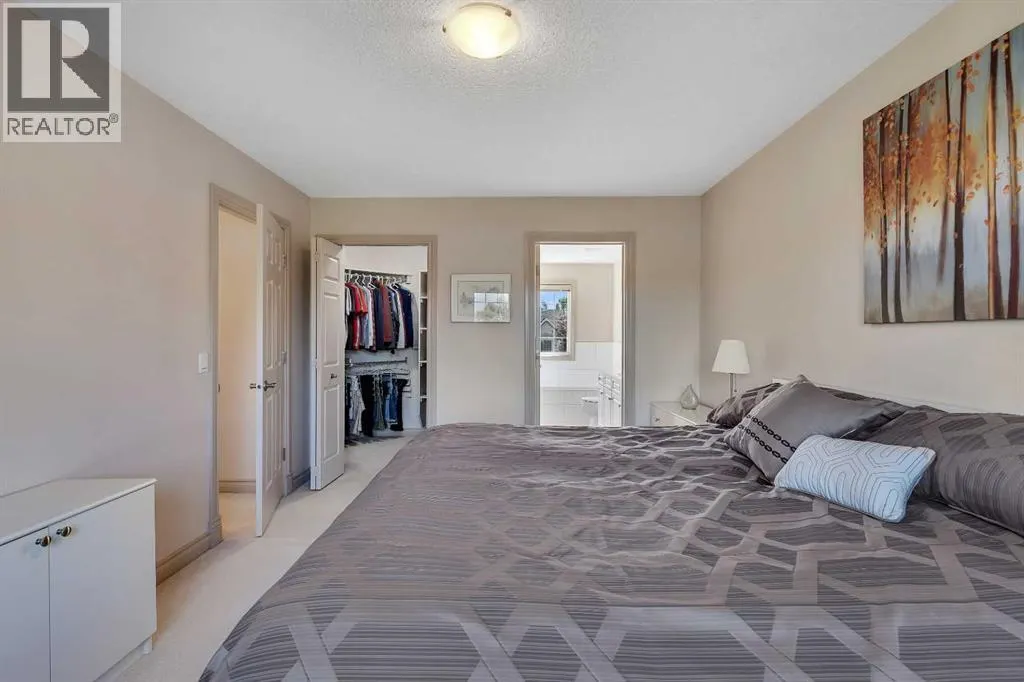 162 Harvest Grove Close NE