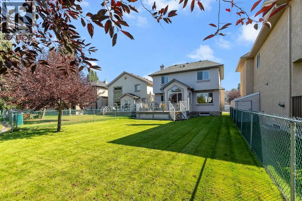 162 Harvest Grove Close NE