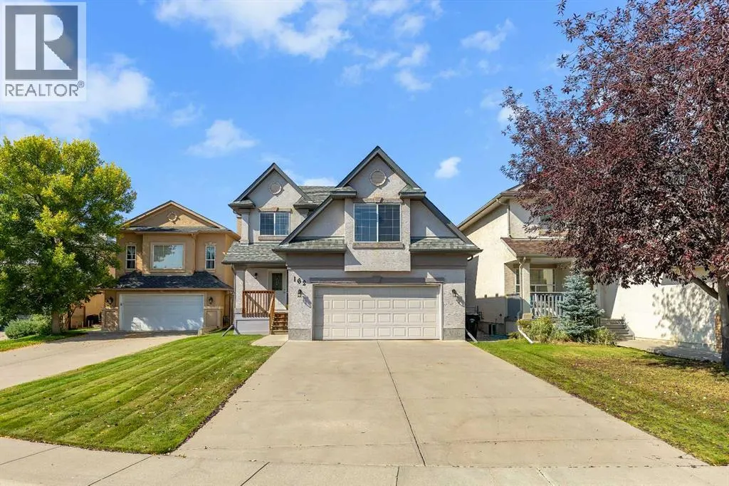 162 Harvest Grove Close NE