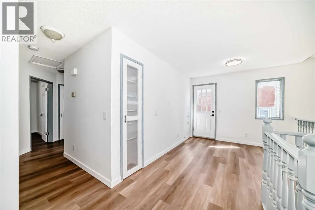 183 Applefield Close SE