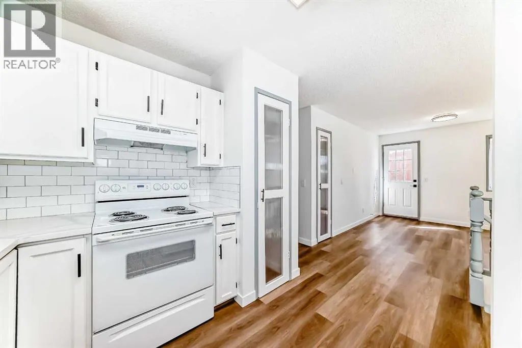 183 Applefield Close SE
