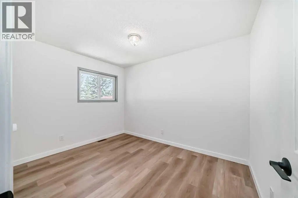 183 Applefield Close SE