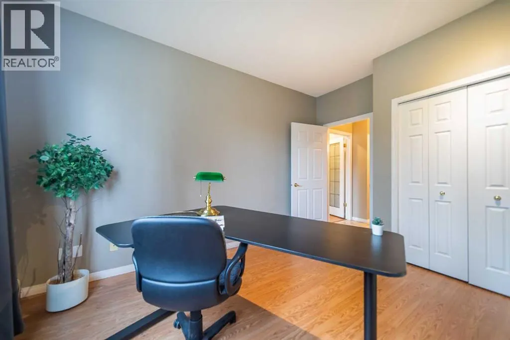 222, 5201 Dalhousie Drive NW
