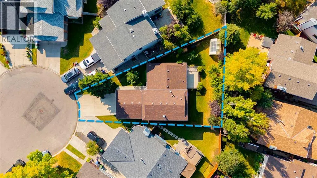 15 Deer Bay SE