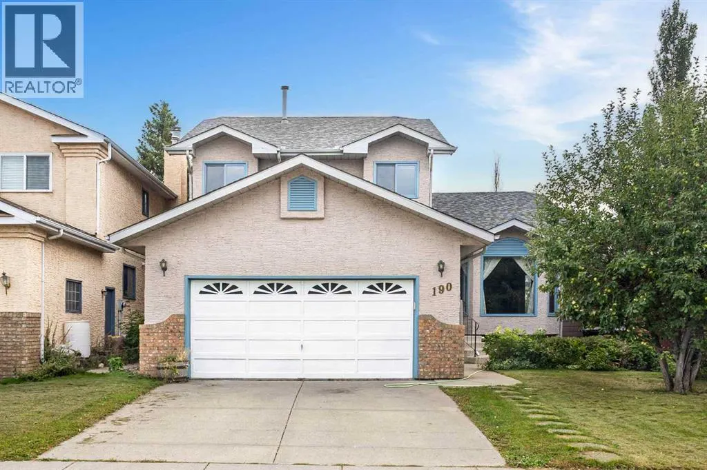 190 Riverside Circle SE