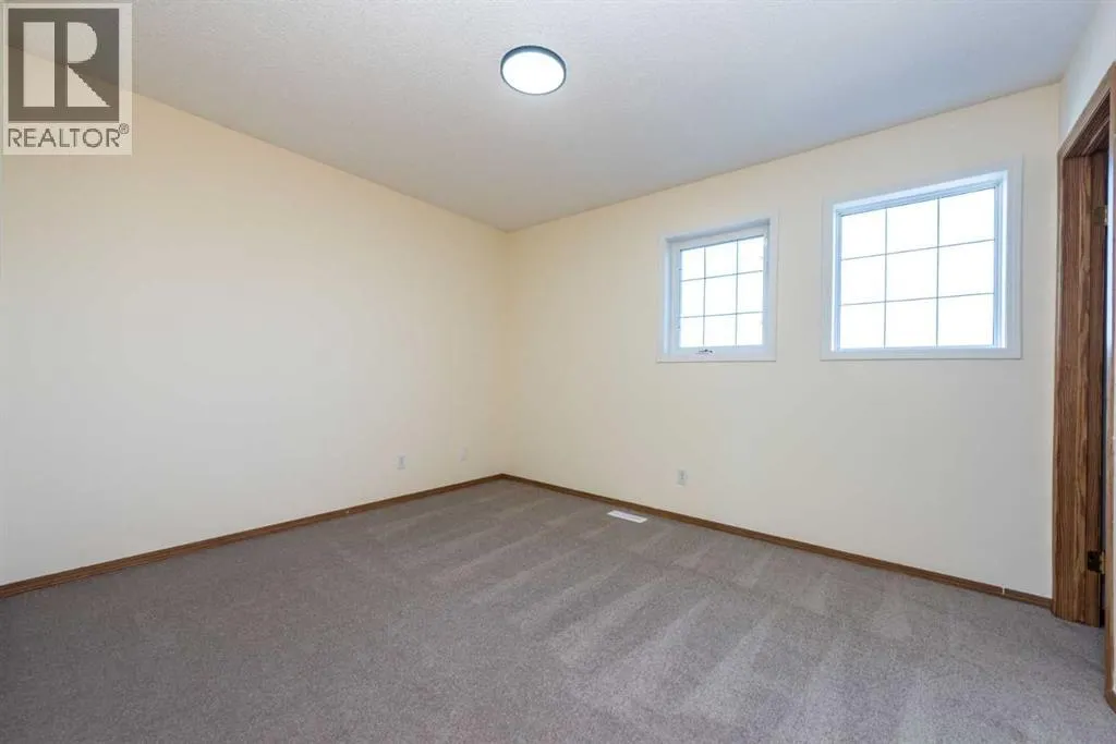 216 Hidden Hills Road NW