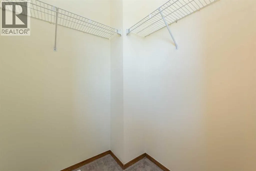 216 Hidden Hills Road NW