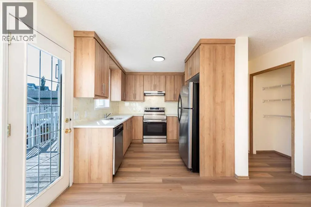 216 Hidden Hills Road NW