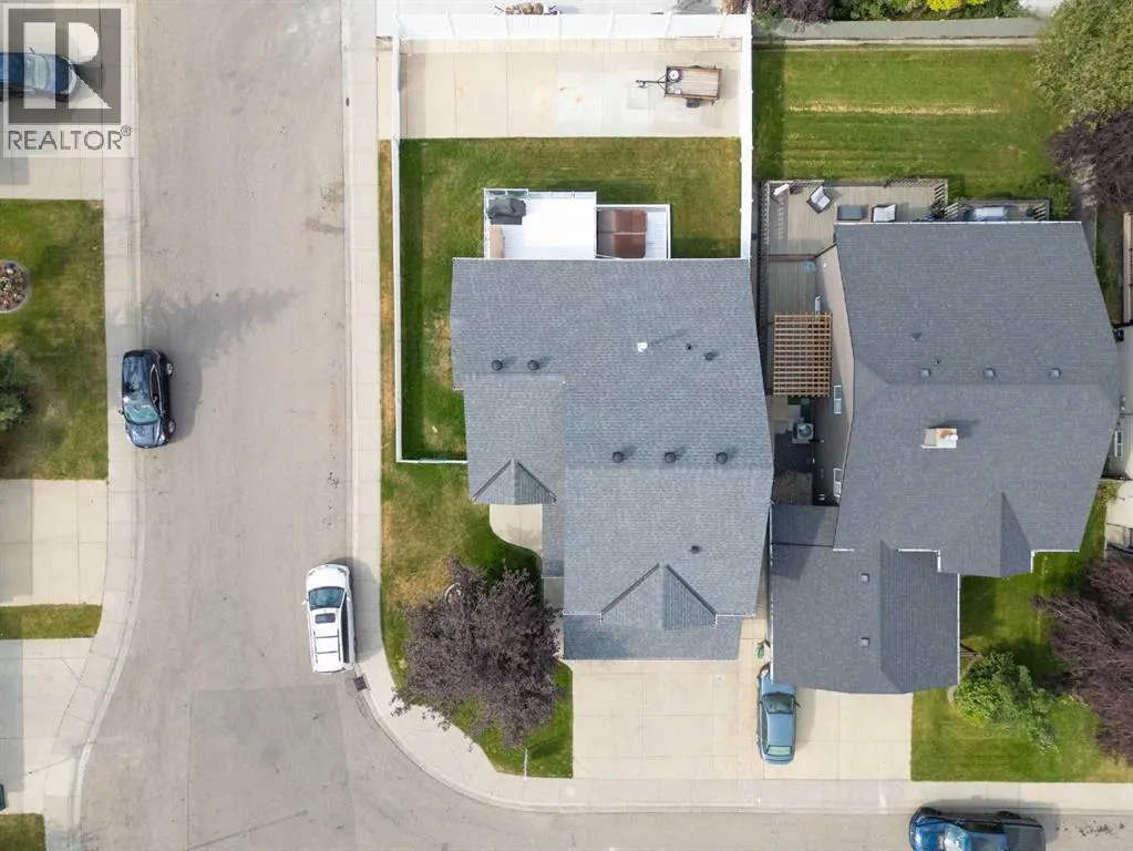 65 Canoe Circle SW