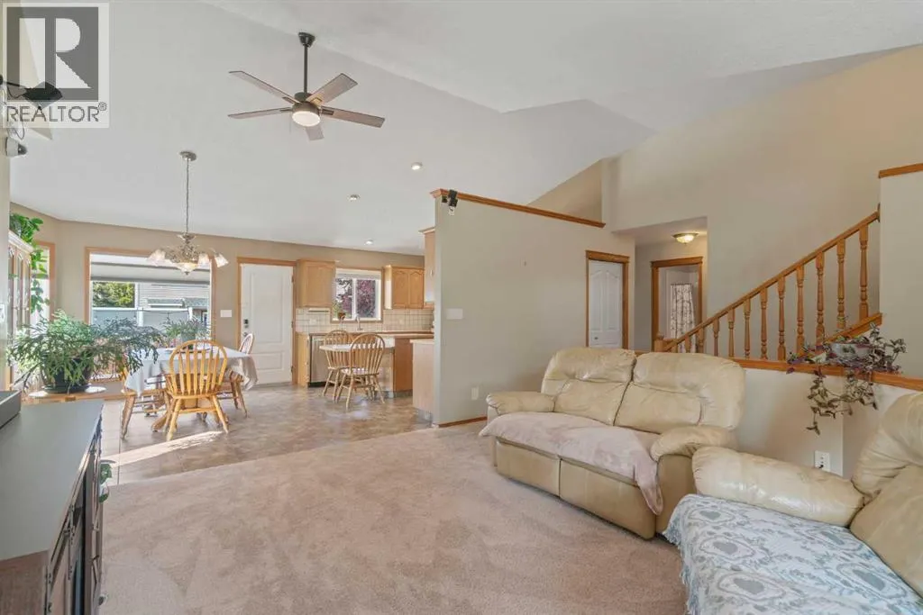 65 Canoe Circle SW