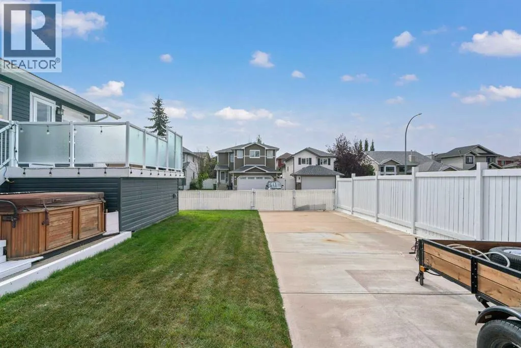 65 Canoe Circle SW