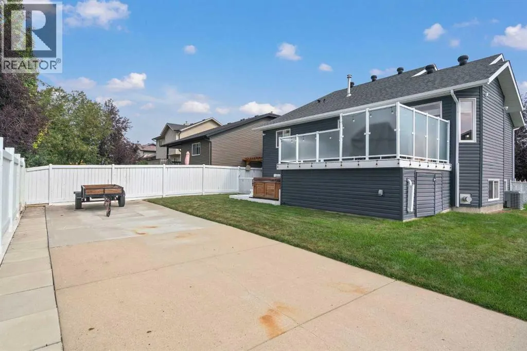 65 Canoe Circle SW