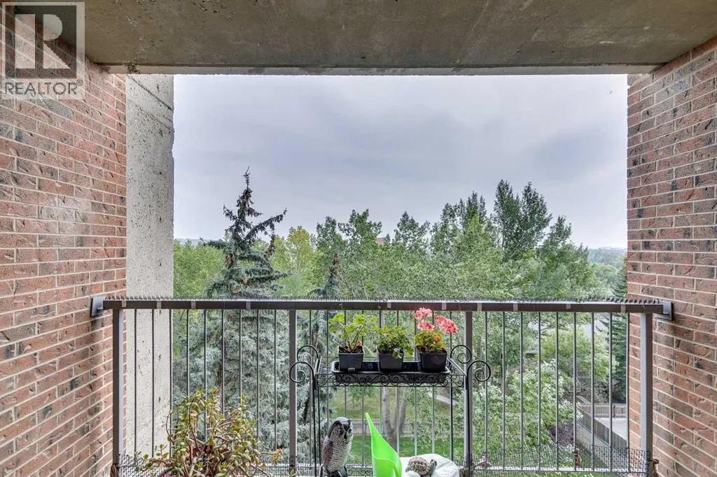 708, 4944 Dalton Drive NW