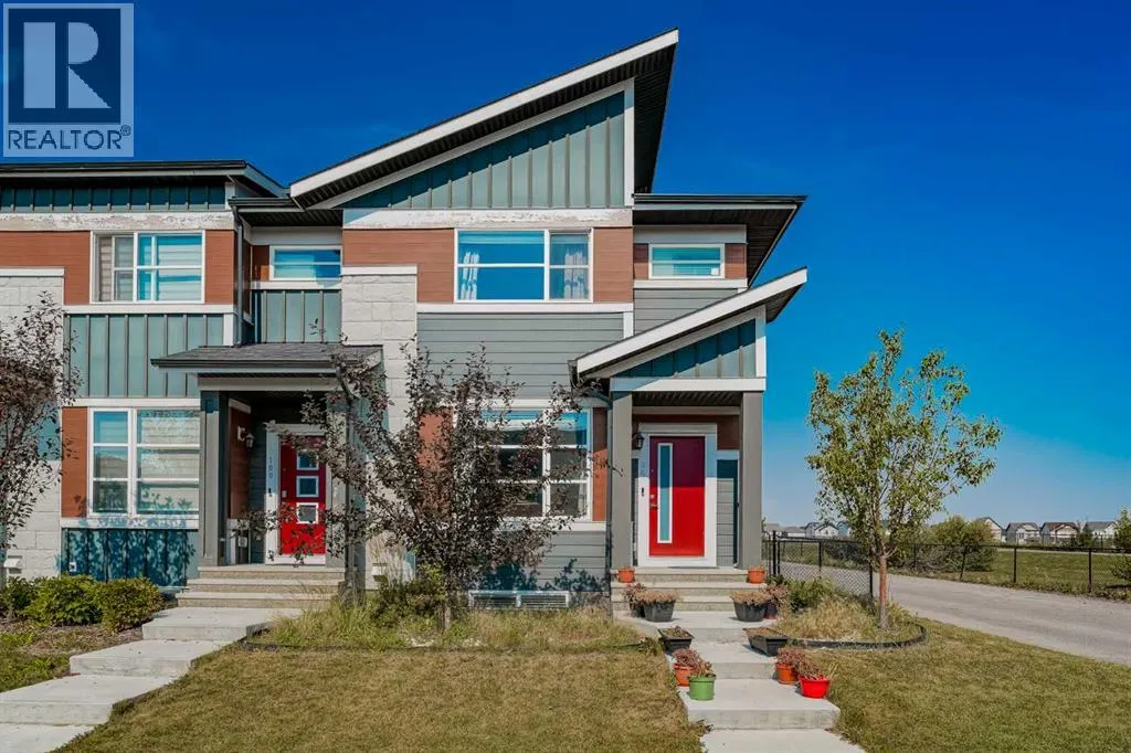 96 Skyview Parade NE