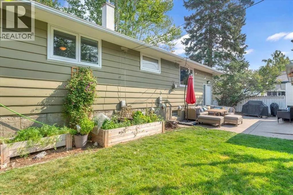 427 Capri Avenue NW