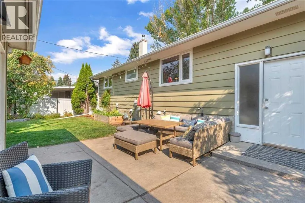 427 Capri Avenue NW