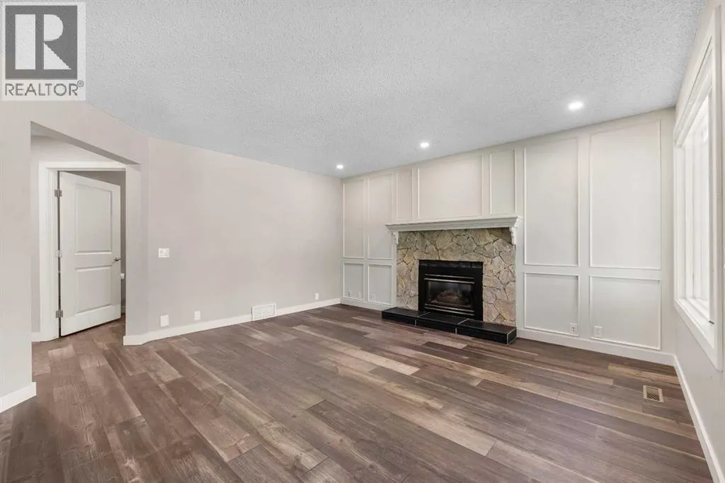 14 Douglasbank Drive SE