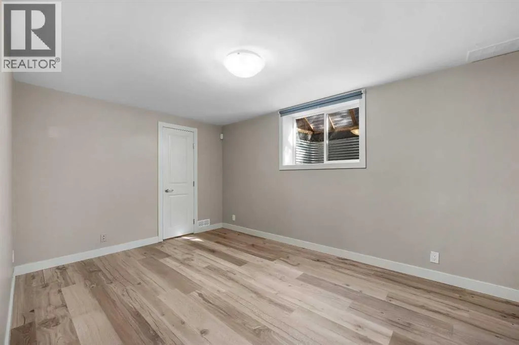 14 Douglasbank Drive SE